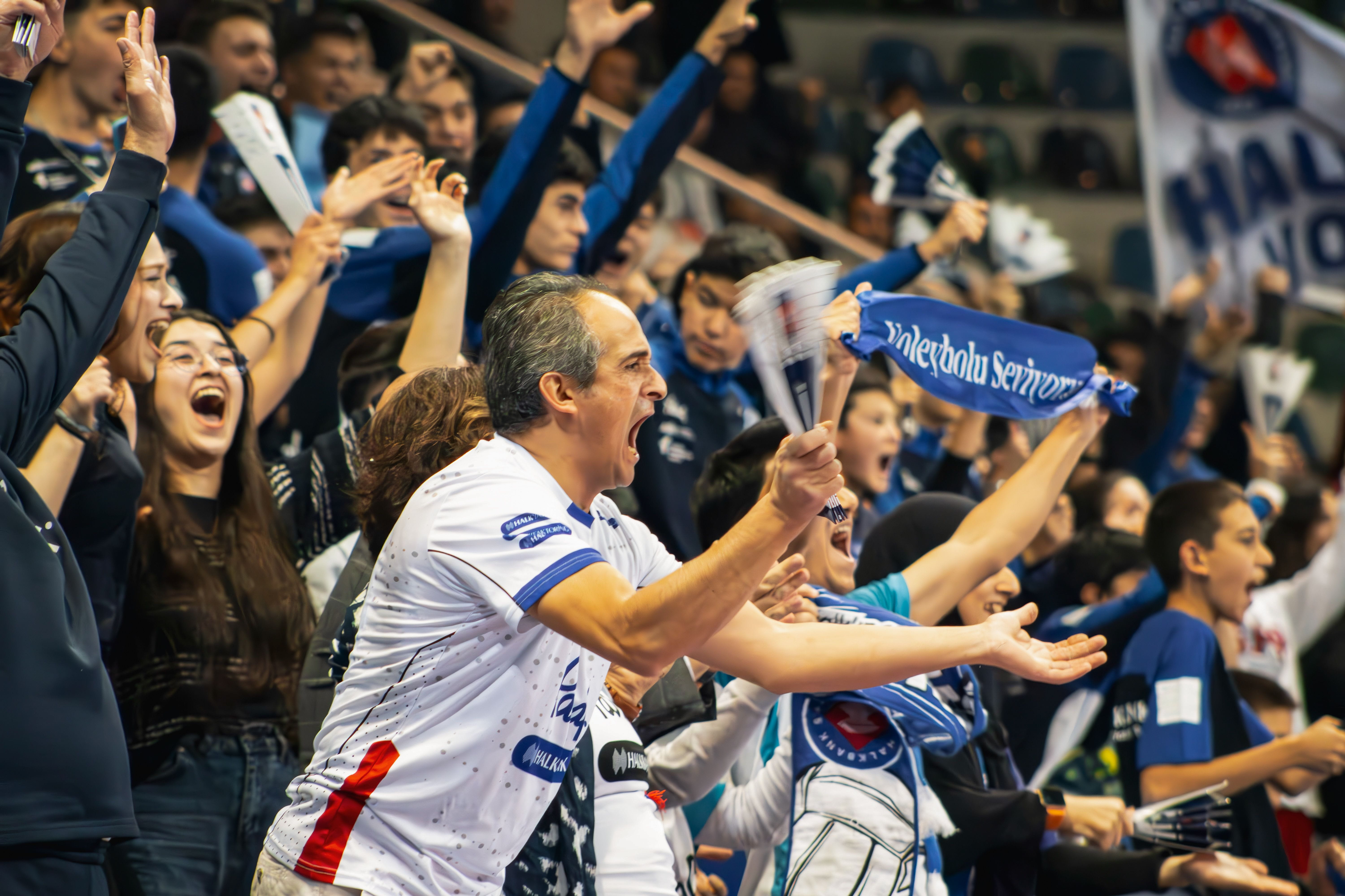 Pourquoi les supporters reviennent grâce aux plateformes de pronostics